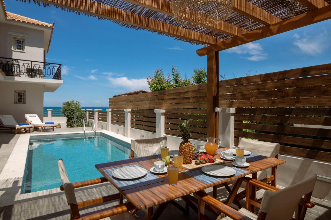 Villa Elizabeth - Seafront Classic Villa! Argassi Exterior photo