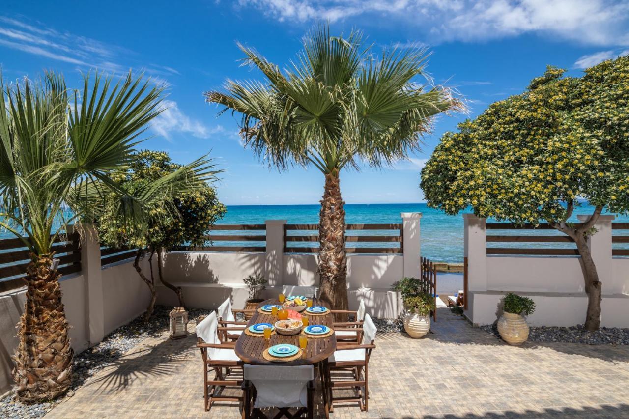 Villa Elizabeth - Seafront Classic Villa! Argassi Exterior photo